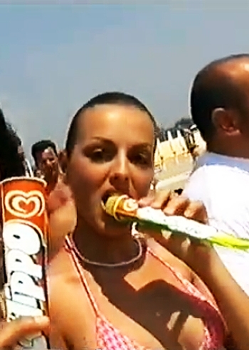 Francesca Pascale, agli esordi gioca col calippo