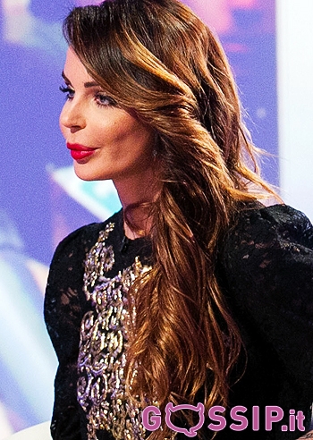 Nina Moric: "Spero che in carcere Fabrizio soffra" Nina Moric: "Spero che in carcere Fabrizio soffra"