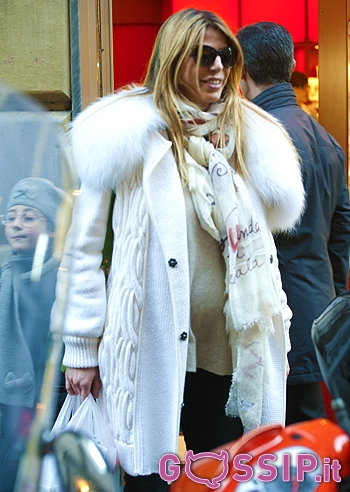 Gaia Lucariello, il pancione cresce Gaia Lucariello, il pancione cresce