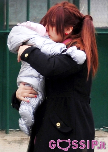 Jessica Mazzoli a Monza fa la mamma con Lara
