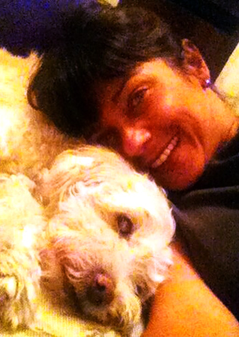 Buona notte con il cane per Ana Laura Buona notte con il cane per Ana Laura