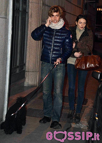 Leonardo Bongiorno e Silvia, passeggiata col cane