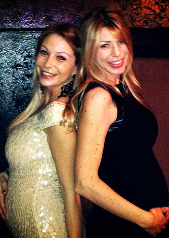 Gaia e Sabrina, pancioni a confronto