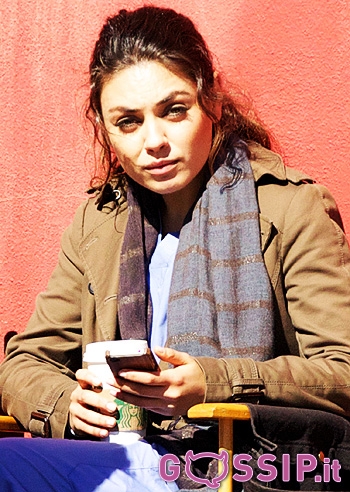 Mila Kunis pensa al futuro: “Voglio una famiglia”