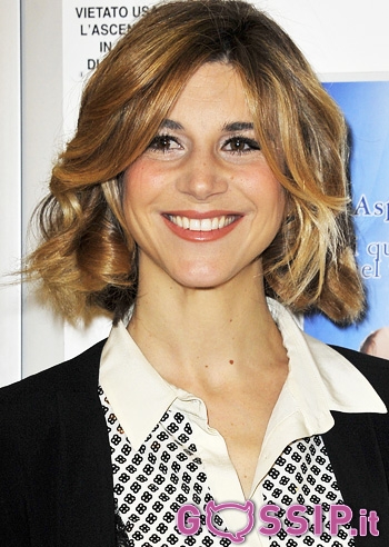 Nicoletta Romanoff per la prevenzione dei tumori femminili