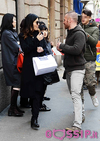 Sabrina Ferilli, shopping pasquale a Milano
