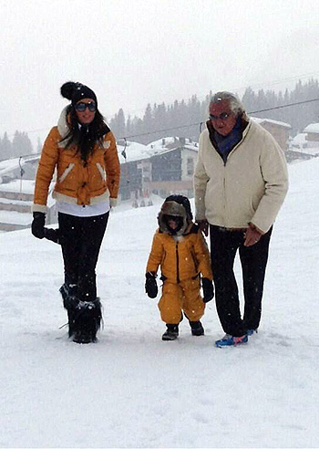 Flavio Briatore in montagna con Eli e Nathan Falco Flavio Briatore in montagna con Eli e Nathan Falco