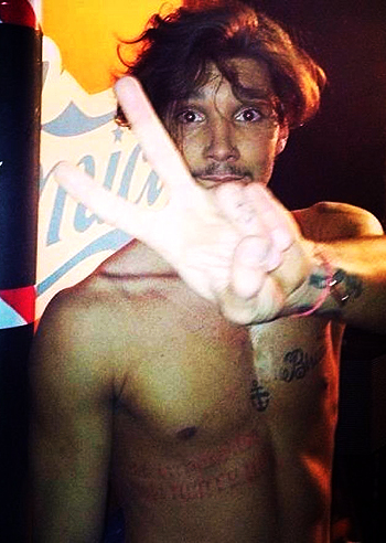 Stefano De Martino al lavoro