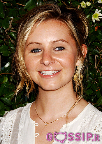 Fiocco rosa per Beverly Mitchell