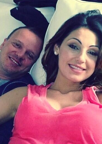 Anna Tatangelo, con Gigi per i 3 anni di Andrea