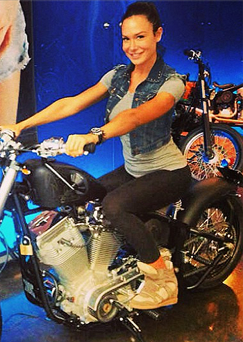 Nicole Minetti, sexy centaura