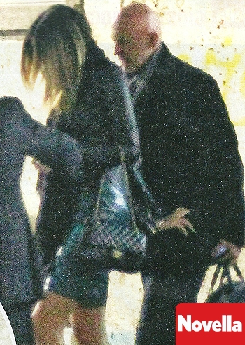 Aida Yespica presenta Roger ad Aaron Aida Yespica presenta Roger ad Aaron