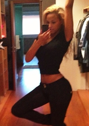 Fanny Neguesha, sexy pure per la gym