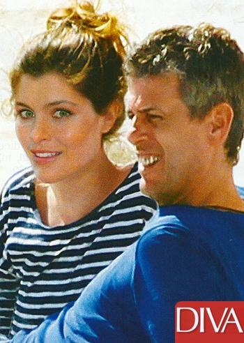 Vittoria Puccini, baci in spiaggia con Lucci