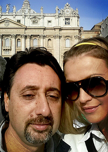 Eva e Max a San Pietro per il Santo Padre