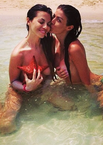 Guerra e Sorcinelli, Blackdashian in 'paradise' Guerra e Sorcinelli, Blackdashian in 'paradise'