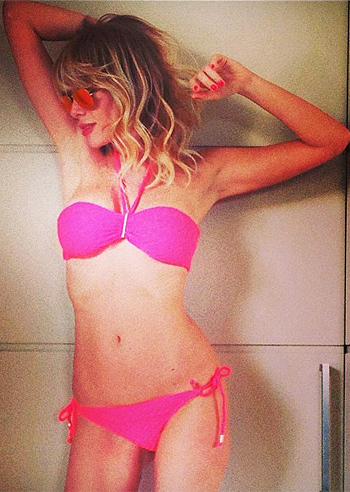 Alessia Marcuzzi, è ancora bikini Alessia Marcuzzi, è ancora bikini