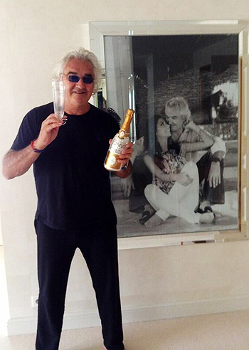 Flavio Briatore, un brindisi agli 'inseguitori' Flavio Briatore, un brindisi agli 'inseguitori'