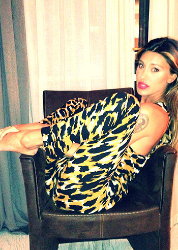 Belen, una tigre che ammalia Belen, una tigre che ammalia