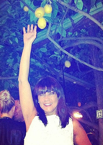 Ana Laura Ribas bella tra i limoni