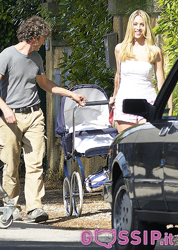 Martina Stella sul set con Ginevra