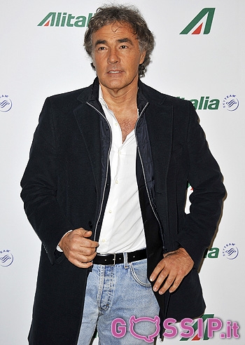 Massimo Giletti, gli sparano proiettili di gomma