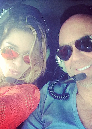 Aida in elicottero con Roger