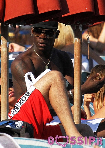 Mario Baotelli a Mykonos senza Fanny