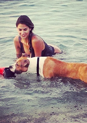 Melissa Satta, bagnetto con MJ