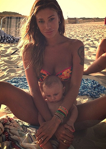 Belen Rodriguez e Stefano De martino: le pubblicazioni Belen Rodriguez e Stefano De martino: le pubblicazioni