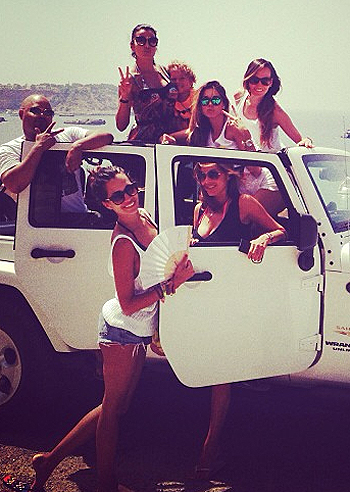 Aida Yespica a Formentera con le amiche Aida Yespica a Formentera con le amiche