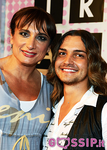 Vladimir Luxuria e Valerio Scanu, no all'omofobia