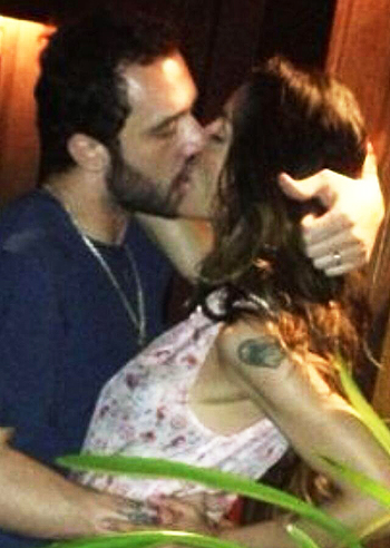 Nina Moric ha sposato Max Dossi