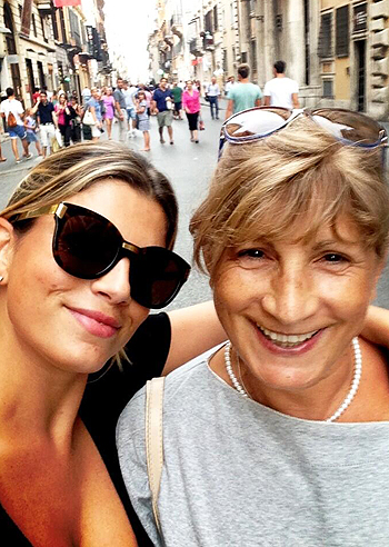 Emma con mamma Maria