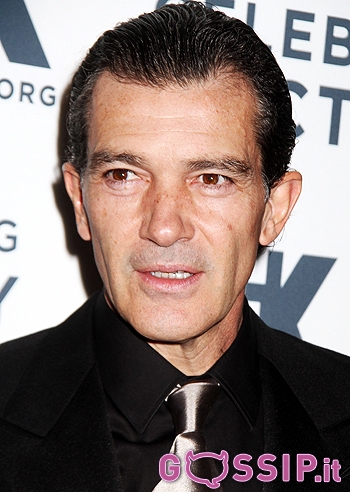 Antonio Banderas, lo veste Melanie