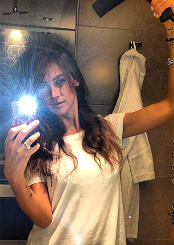 Melissa Satta, una buonasera dalla Germania