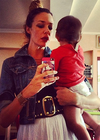 Alessia Fabiani, mamma glam con Keira