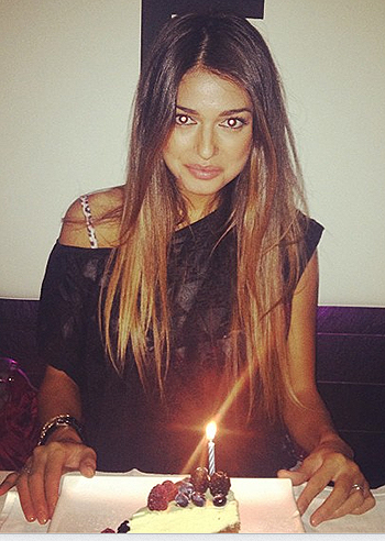 Cristina Buccino, tanti auguri Donatella!