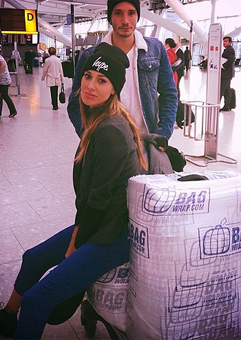 Belen e De Martino già tornano a casa Belen e De Martino già tornano a casa