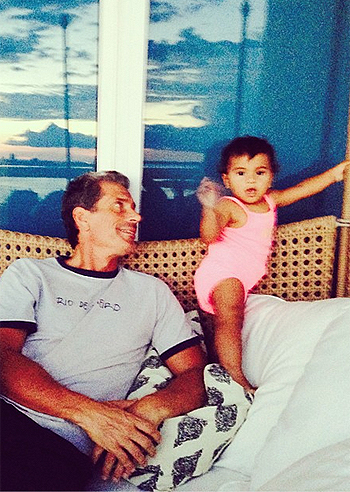 Yasmin, la figlia di Magda balla per il papà