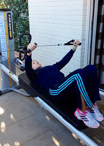 Antonella Clerici gym con il GTS Antonella Clerici gym con il GTS