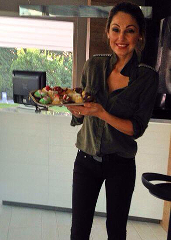 Anna Tatangelo, dolcetti per 'Ballando'