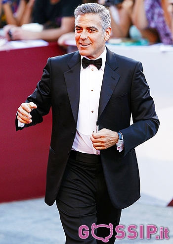 George Clooney esce con Katie Holmes