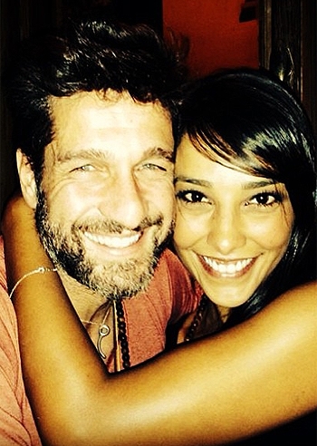 Juliana e Edo, cenetta orientale con gli amici