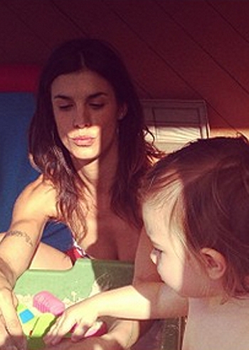 Eli Canalis, babysitter per un giorno