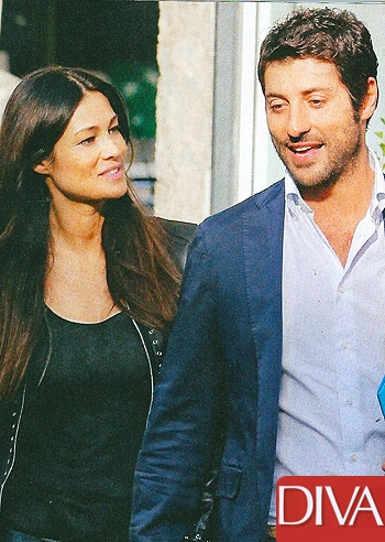 Manu Arcuri col pancino insieme Giovanni