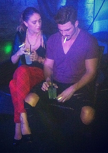 Cecilia Rodriguez, con Monte pausa bionda Cecilia Rodriguez, con Monte pausa bionda