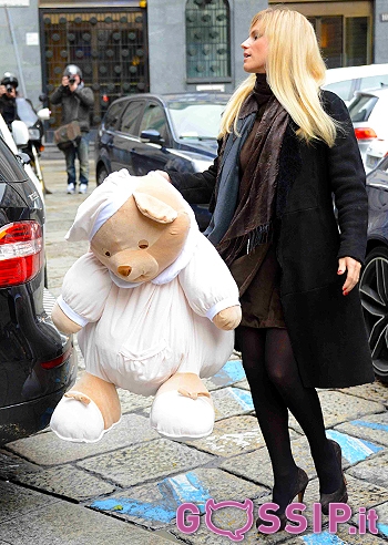 Michelle e Tomaso, un orso gigante per Sole