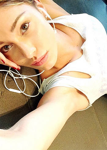 Belen Rodriguez, sexy in palestra