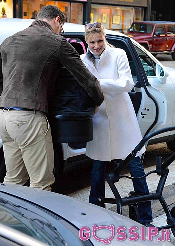 Michelle Hunziker, torna a casa con Sole